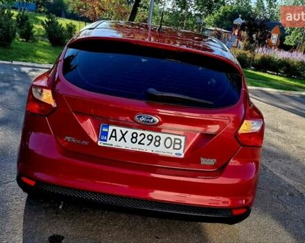 Форд Фокус 2013 в Харькове на Automoto.ua Красный Форд Фокус, объемом двигателя 1 л и пробегом 85 тыс. км за 8470 $, фото 1 на Automoto.ua