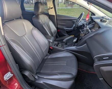 Червоний Форд Фокус, об'ємом двигуна 2 л та пробігом 120 тис. км за 7999 $, фото 8 на Automoto.ua