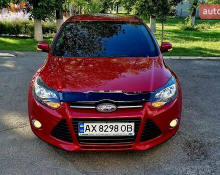 Форд Фокус 2013 в Харькове на Automoto.ua Красный Форд Фокус, объемом двигателя 1 л и пробегом 85 тыс. км за 8470 $, фото 5 на Automoto.ua