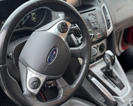 Красный Форд Фокус, объемом двигателя 2 л и пробегом 171 тыс. км за 8300 $, фото 2 на Automoto.ua