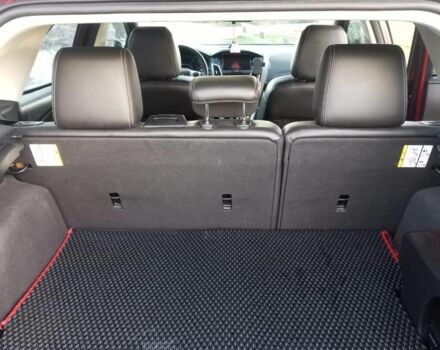 Красный Форд Фокус, объемом двигателя 2 л и пробегом 120 тыс. км за 8000 $, фото 7 на Automoto.ua