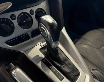 Червоний Форд Фокус, об'ємом двигуна 2 л та пробігом 171 тис. км за 8599 $, фото 15 на Automoto.ua