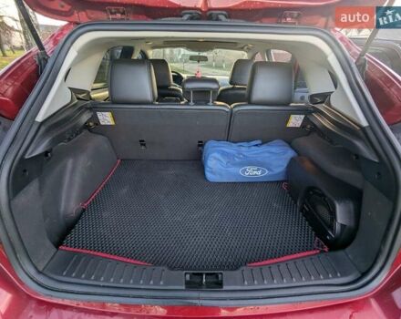 Червоний Форд Фокус, об'ємом двигуна 2 л та пробігом 120 тис. км за 7999 $, фото 12 на Automoto.ua