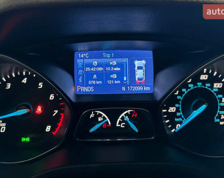 Червоний Форд Фокус, об'ємом двигуна 2 л та пробігом 171 тис. км за 8599 $, фото 11 на Automoto.ua