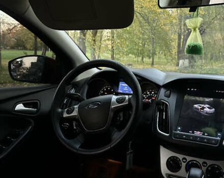 Форд Фокус 2013 в Беляевке на Automoto.ua Красный Форд Фокус, объемом двигателя 2 л и пробегом 138 тыс. км за 7100 $, фото 4 на Automoto.ua