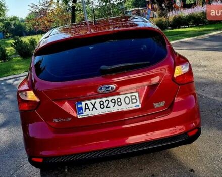 Форд Фокус 2013 в Харькове на Automoto.ua Красный Форд Фокус, объемом двигателя 1 л и пробегом 85 тыс. км за 8470 $, фото 2 на Automoto.ua