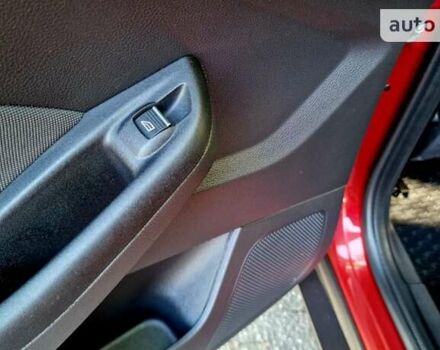 Червоний Форд Фокус, об'ємом двигуна 1 л та пробігом 78 тис. км за 8750 $, фото 83 на Automoto.ua