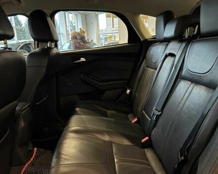 Червоний Форд Фокус, об'ємом двигуна 2 л та пробігом 171 тис. км за 8599 $, фото 18 на Automoto.ua