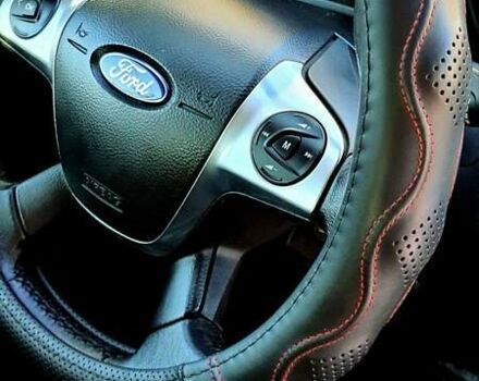 Форд Фокус 2013 в Харькове на Automoto.ua Красный Форд Фокус, объемом двигателя 1 л и пробегом 85 тыс. км за 8470 $, фото 87 на Automoto.ua