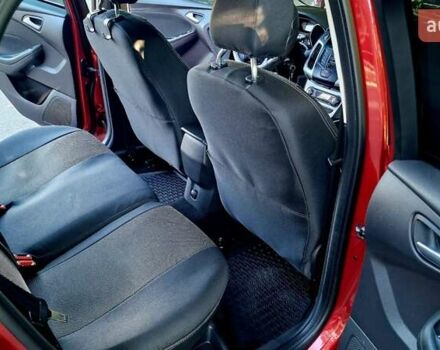 Форд Фокус 2013 в Харькове на Automoto.ua Красный Форд Фокус, объемом двигателя 1 л и пробегом 85 тыс. км за 8470 $, фото 66 на Automoto.ua
