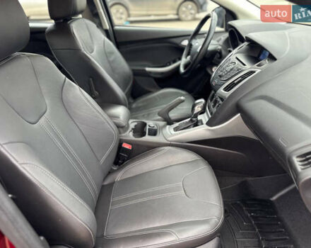 Червоний Форд Фокус, об'ємом двигуна 2 л та пробігом 144 тис. км за 8800 $, фото 29 на Automoto.ua