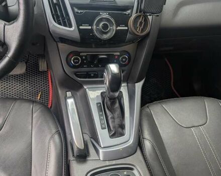 Червоний Форд Фокус, об'ємом двигуна 2 л та пробігом 120 тис. км за 7999 $, фото 25 на Automoto.ua