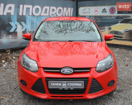 Красный Форд Фокус, объемом двигателя 2 л и пробегом 189 тыс. км за 8500 $, фото 1 на Automoto.ua