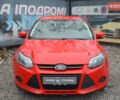 Красный Форд Фокус, объемом двигателя 2 л и пробегом 189 тыс. км за 8500 $, фото 1 на Automoto.ua