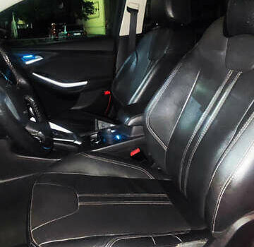 Червоний Форд Фокус, об'ємом двигуна 2 л та пробігом 206 тис. км за 8300 $, фото 8 на Automoto.ua