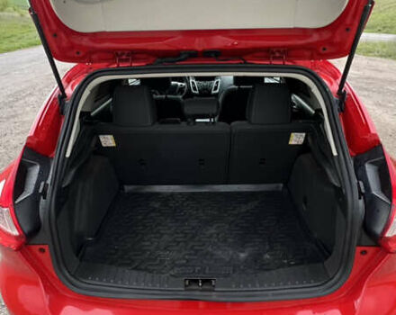 Красный Форд Фокус, объемом двигателя 2 л и пробегом 205 тыс. км за 6999 $, фото 14 на Automoto.ua