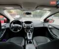 Красный Форд Фокус, объемом двигателя 2 л и пробегом 120 тыс. км за 7900 $, фото 1 на Automoto.ua