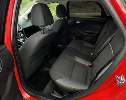 Красный Форд Фокус, объемом двигателя 2 л и пробегом 205 тыс. км за 6999 $, фото 12 на Automoto.ua