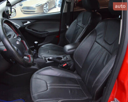 Красный Форд Фокус, объемом двигателя 2 л и пробегом 189 тыс. км за 8500 $, фото 25 на Automoto.ua