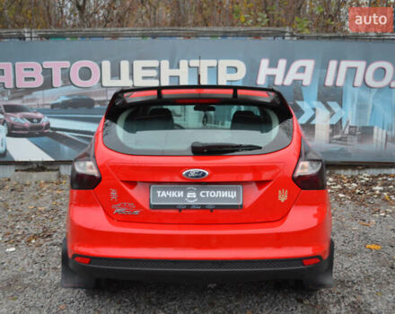 Красный Форд Фокус, объемом двигателя 2 л и пробегом 189 тыс. км за 8500 $, фото 2 на Automoto.ua