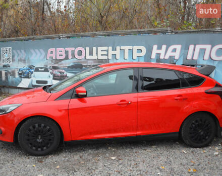 Красный Форд Фокус, объемом двигателя 2 л и пробегом 189 тыс. км за 8500 $, фото 5 на Automoto.ua