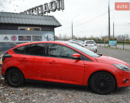 Красный Форд Фокус, объемом двигателя 2 л и пробегом 189 тыс. км за 8500 $, фото 6 на Automoto.ua