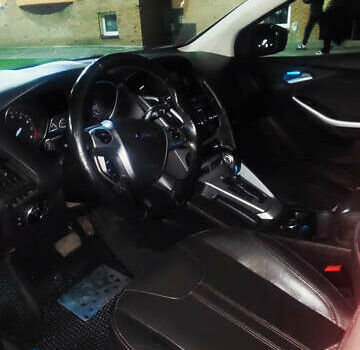 Червоний Форд Фокус, об'ємом двигуна 2 л та пробігом 206 тис. км за 8300 $, фото 10 на Automoto.ua