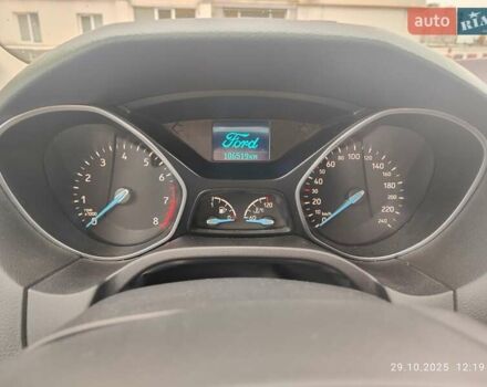 Форд Фокус 2015 в Харькове на Automoto.ua Красный Форд Фокус, объемом двигателя 1 л и пробегом 106 тыс. км за 6700 $, фото 8 на Automoto.ua