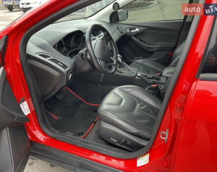Красный Форд Фокус, объемом двигателя 2 л и пробегом 197 тыс. км за 8500 $, фото 10 на Automoto.ua