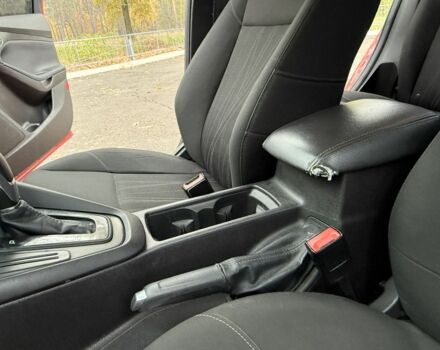 Форд Фокус 2015 в Киеве на Automoto.ua Красный Форд Фокус, объемом двигателя 2 л и пробегом 185 тыс. км за 7400 $, фото 16 на Automoto.ua