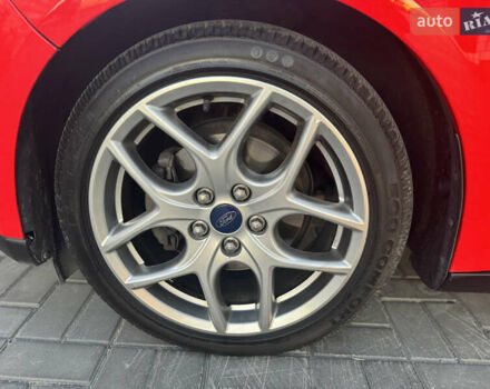 Форд Фокус 2015 в Днепре (Днепропетровске) на Automoto.ua Красный Форд Фокус, объемом двигателя 2 л и пробегом 102 тыс. км за 8500 $, фото 13 на Automoto.ua