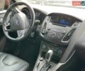 Червоний Форд Фокус, об'ємом двигуна 2 л та пробігом 130 тис. км за 7700 $, фото 5 на Automoto.ua