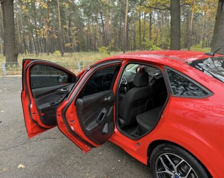 Форд Фокус 2015 в Киеве на Automoto.ua Красный Форд Фокус, объемом двигателя 2 л и пробегом 185 тыс. км за 7400 $, фото 5 на Automoto.ua