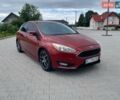 Красный Форд Фокус, объемом двигателя 2 л и пробегом 182 тыс. км за 7700 $, фото 1 на Automoto.ua