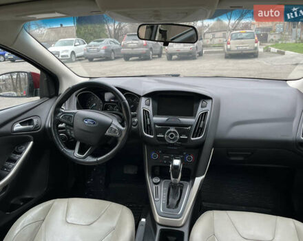 Червоний Форд Фокус, об'ємом двигуна 2 л та пробігом 219 тис. км за 8500 $, фото 43 на Automoto.ua