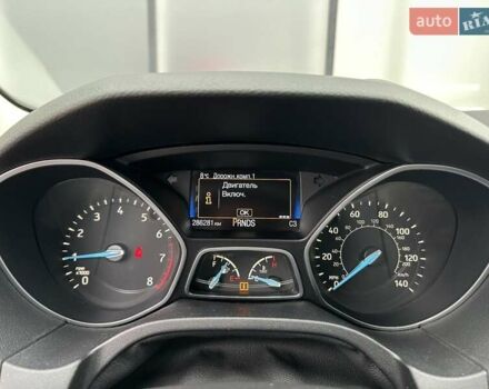 Красный Форд Фокус, объемом двигателя 2 л и пробегом 286 тыс. км за 8200 $, фото 12 на Automoto.ua