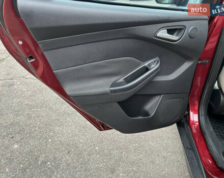 Червоний Форд Фокус, об'ємом двигуна 2 л та пробігом 219 тис. км за 8500 $, фото 38 на Automoto.ua