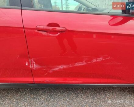 Красный Форд Фокус, объемом двигателя 1 л и пробегом 106 тыс. км за 6700 $, фото 14 на Automoto.ua