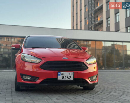Форд Фокус 2015 в Днепре (Днепропетровске) на Automoto.ua Красный Форд Фокус, объемом двигателя 2 л и пробегом 102 тыс. км за 8500 $, фото 4 на Automoto.ua