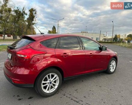 Красный Форд Фокус, объемом двигателя 2 л и пробегом 206 тыс. км за 8500 $, фото 4 на Automoto.ua