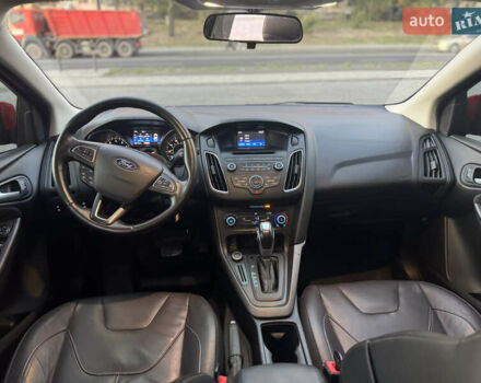 Форд Фокус 2015 в Днепре (Днепропетровске) на Automoto.ua Красный Форд Фокус, объемом двигателя 2 л и пробегом 102 тыс. км за 8500 $, фото 10 на Automoto.ua