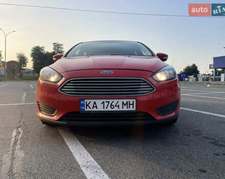 Форд Фокус 2015 у Києві на Automoto.ua Червоний Форд Фокус, об'ємом двигуна 2 л та пробігом 215 тис. км за 7900 $, фото 6 на Automoto.ua
