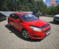 Красный Форд Фокус, объемом двигателя 1 л и пробегом 140 тыс. км за 7000 $, фото 1 на Automoto.ua
