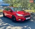 Червоний Форд Фокус, об'ємом двигуна 2 л та пробігом 107 тис. км за 8990 $, фото 1 на Automoto.ua