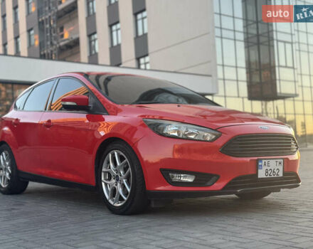 Форд Фокус 2015 в Днепре (Днепропетровске) на Automoto.ua Красный Форд Фокус, объемом двигателя 2 л и пробегом 102 тыс. км за 8500 $, фото 5 на Automoto.ua
