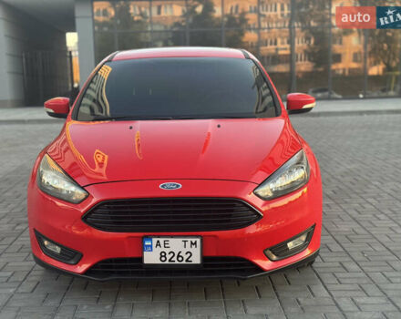 Красный Форд Фокус, объемом двигателя 2 л и пробегом 102 тыс. км за 8500 $, фото 2 на Automoto.ua