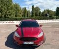 Красный Форд Фокус, объемом двигателя 1 л и пробегом 169 тыс. км за 8700 $, фото 1 на Automoto.ua