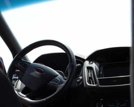 Красный Форд Фокус, объемом двигателя 2 л и пробегом 161 тыс. км за 12300 $, фото 24 на Automoto.ua