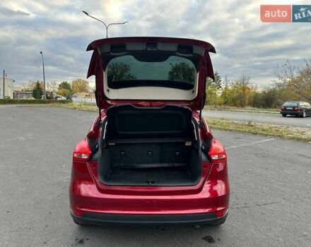 Красный Форд Фокус, объемом двигателя 2 л и пробегом 206 тыс. км за 8500 $, фото 11 на Automoto.ua