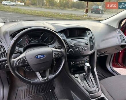 Красный Форд Фокус, объемом двигателя 2 л и пробегом 206 тыс. км за 8500 $, фото 16 на Automoto.ua